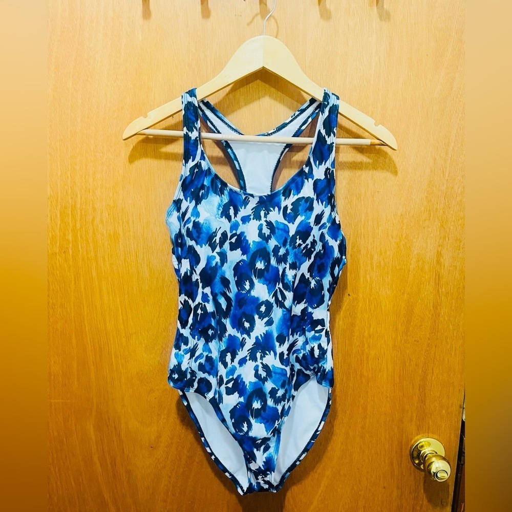 NICOLE MILLER   woman swimming one pieces